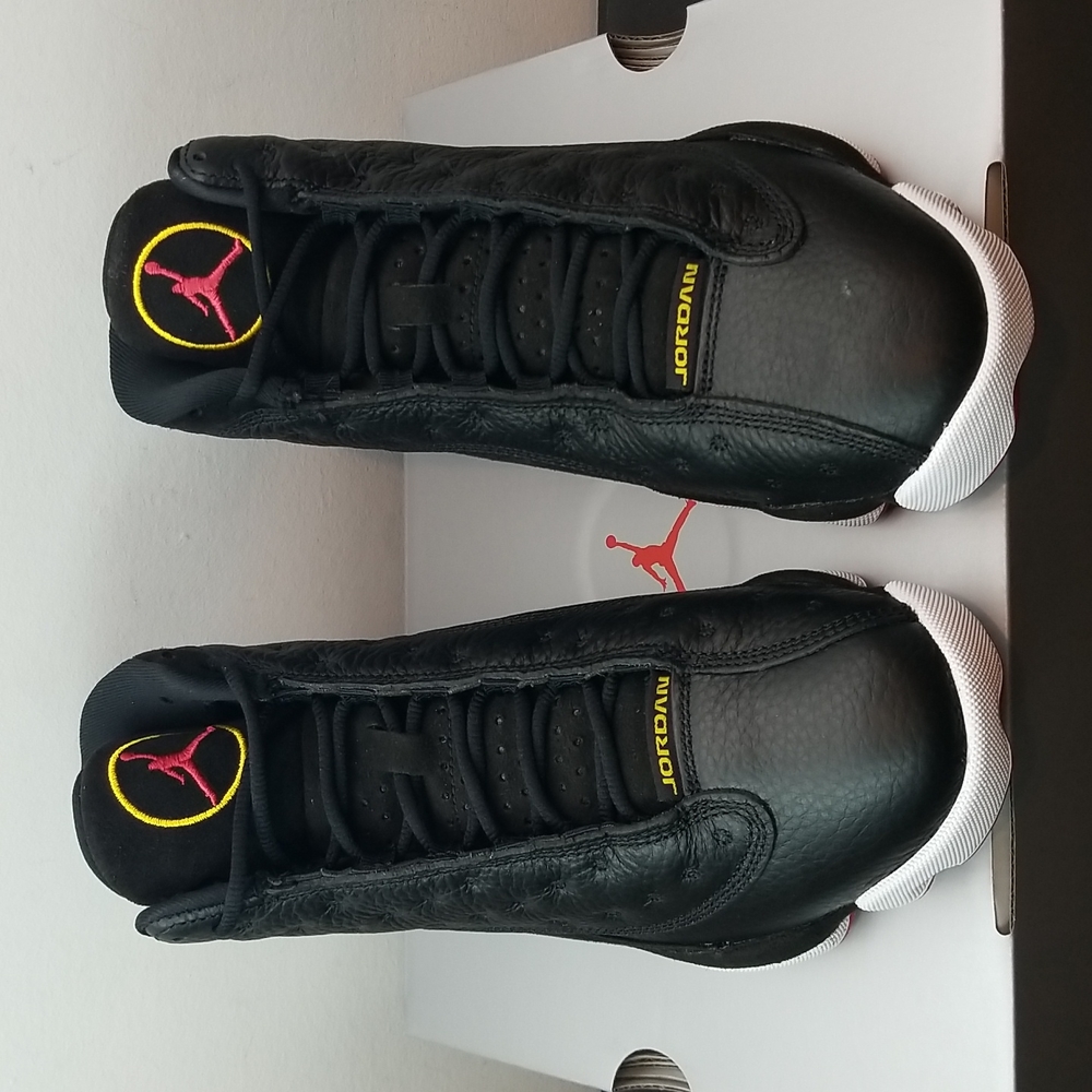 Air Jordan 13 Retro "Playoff" 2023.
